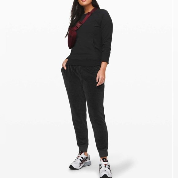 NWOT Women’s Sz 6 (30” Waist) Lululemon Warm Down Joggers Velour Heathers Black - Picture 1 of 13